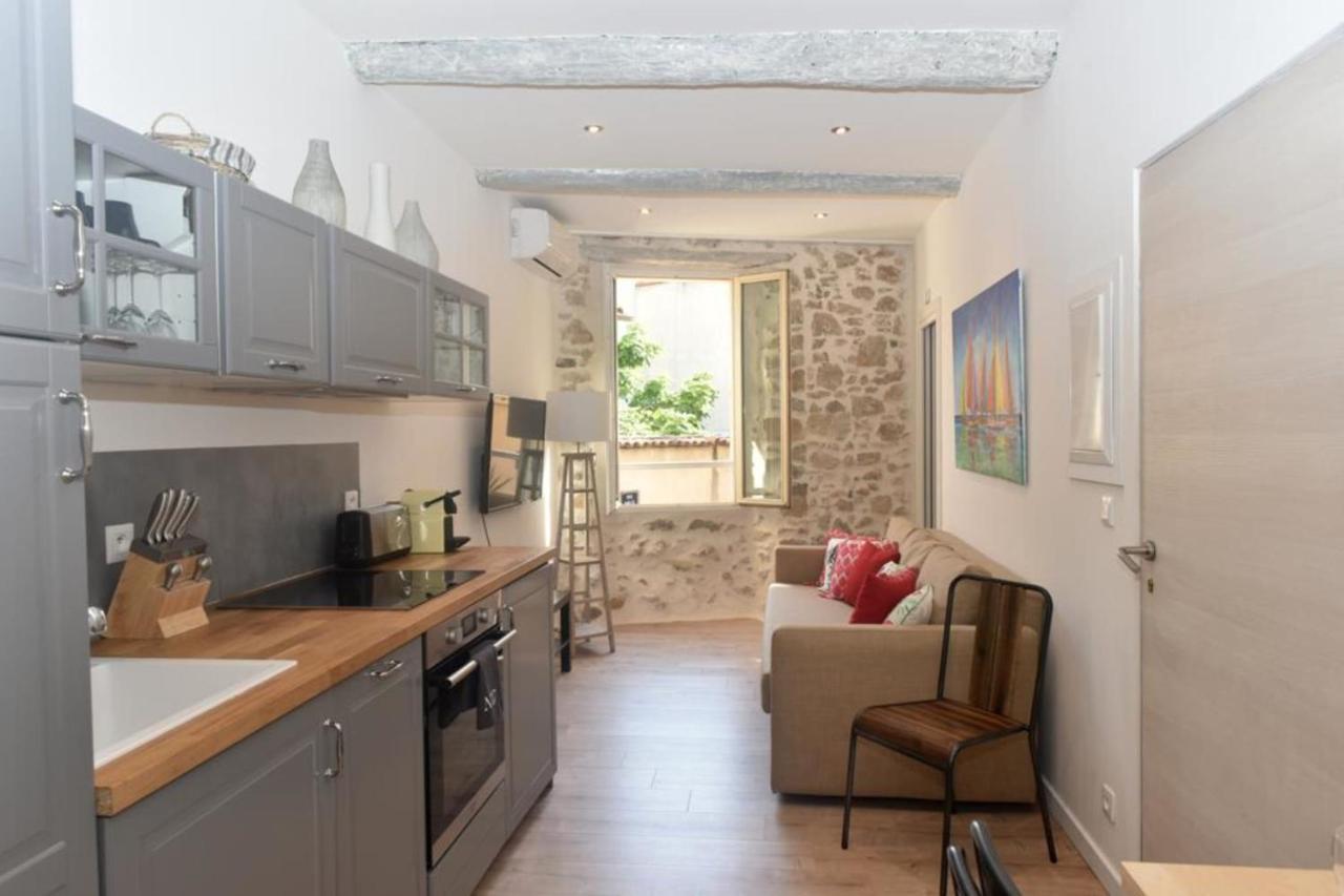 Apartment T2 In The Historic Center Of